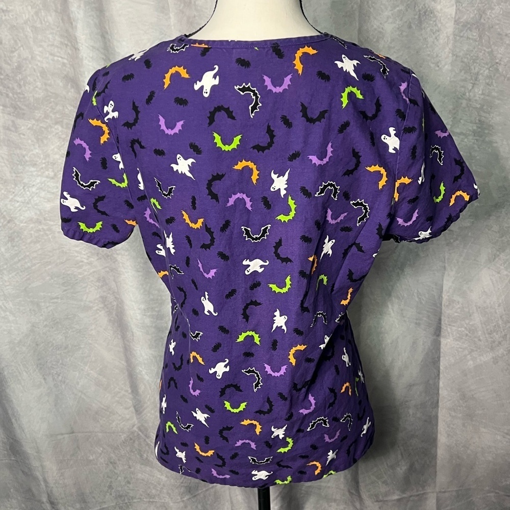 Disney Mickey & Minnie Mouse Halloween Too Cute To Spook Purple Scrubbing Top - Picture 6 of 13